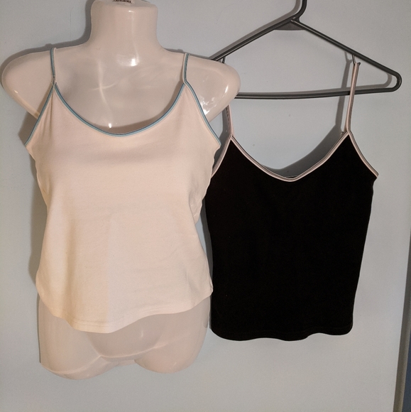 q and a Tops - 2 cropped adjustable straps camisole/tops black/wh